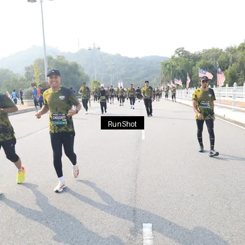 Runner Photo 6923730
