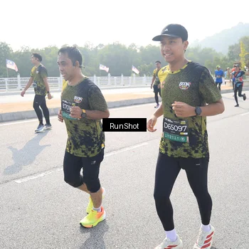 Runner Photo 6923732