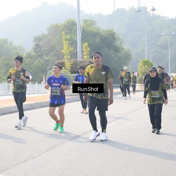 Runner Photo 6923745