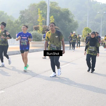Runner Photo 6923747