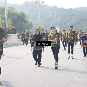 Runner Photo 6923758