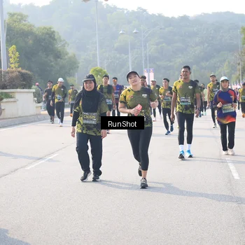 Runner Photo 6923763