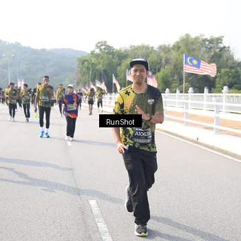 Runner Photo 6923765