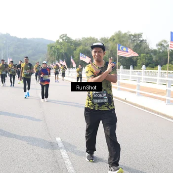 Runner Photo 6923770