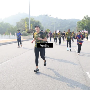 Runner Photo 6923776