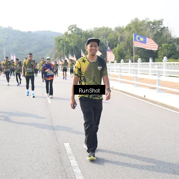 Runner Photo 6923779