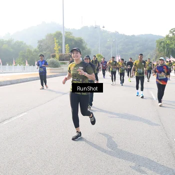 Runner Photo 6923781
