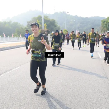 Runner Photo 6923788