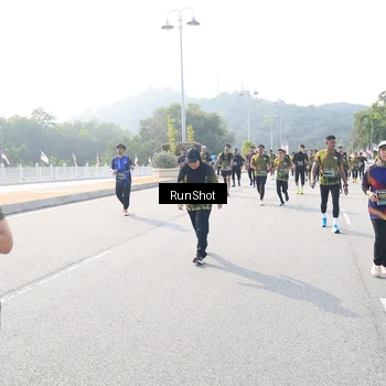 Runner Photo 6923789