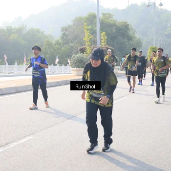Runner Photo 6923792