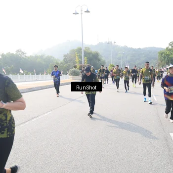 Runner Photo 6923795