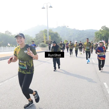 Runner Photo 6923796
