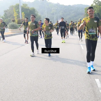 Runner Photo 6923818