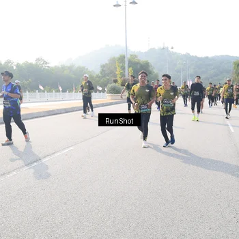 Runner Photo 6923821