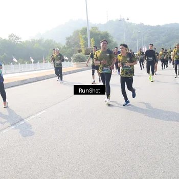 Runner Photo 6923823