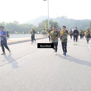 Runner Photo 6923830