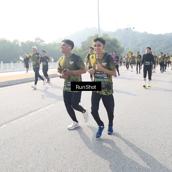Runner Photo 6923834