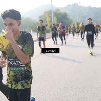 Runner Photo 6923841