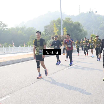 Runner Photo 6923844