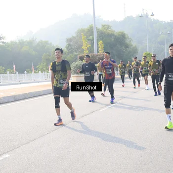 Runner Photo 6923847