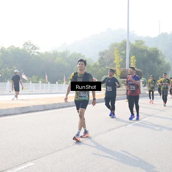 Runner Photo 6923852