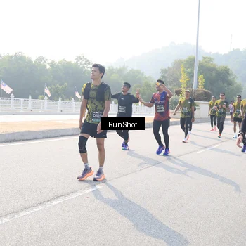 Runner Photo 6923859