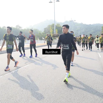 Runner Photo 6923864