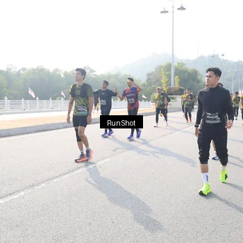 Runner Photo 6923865
