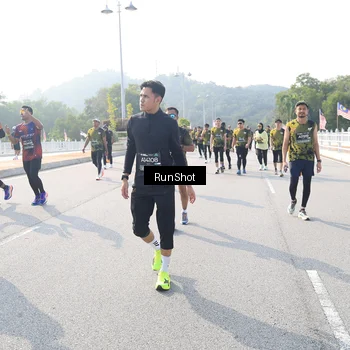 Runner Photo 6923867