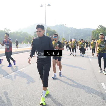 Runner Photo 6923874