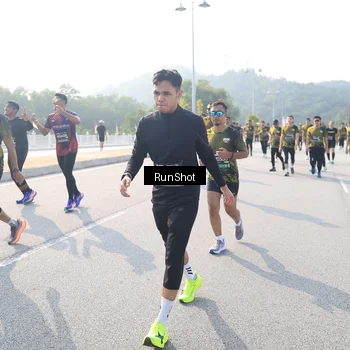 Runner Photo 6923875