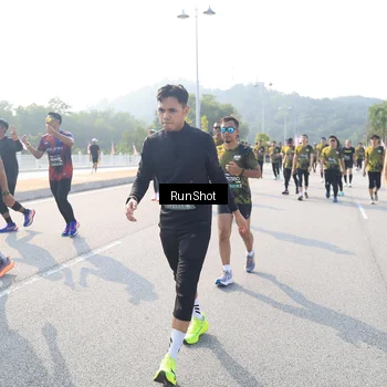 Runner Photo 6923877