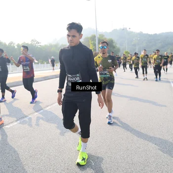 Runner Photo 6923878