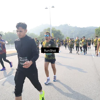 Runner Photo 6923888