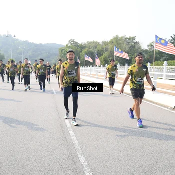 Runner Photo 6923889