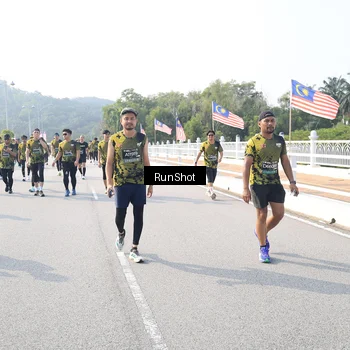 Runner Photo 6923895