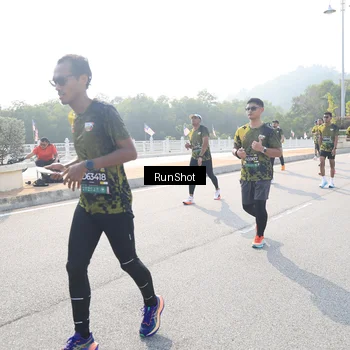 Runner Photo 6923912