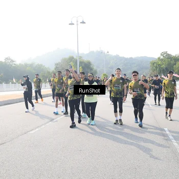 Runner Photo 6923920