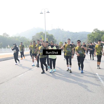 Runner Photo 6923924