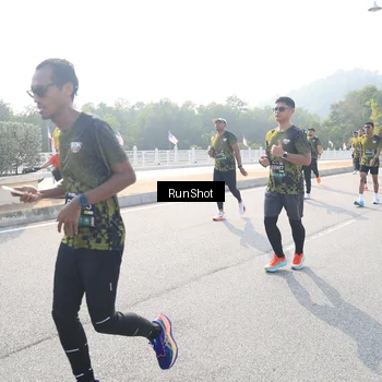 Runner Photo 6923926