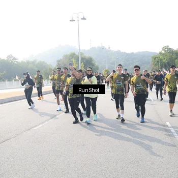 Runner Photo 6923930