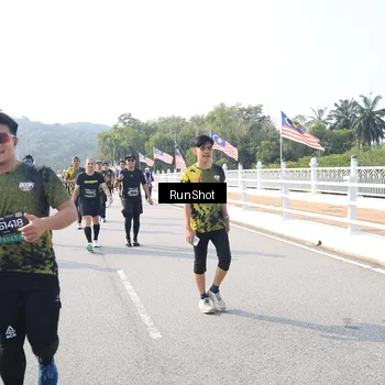 Runner Photo 6923942