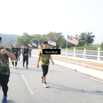 Runner Photo 6923943