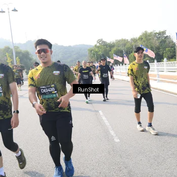 Runner Photo 6923944