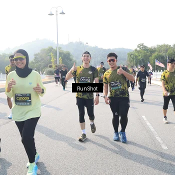 Runner Photo 6923949