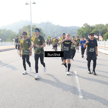 Runner Photo 6923957