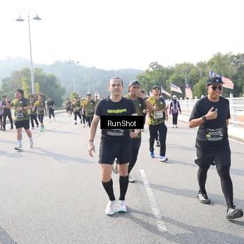Runner Photo 6923970