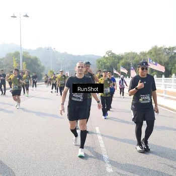 Runner Photo 6923971