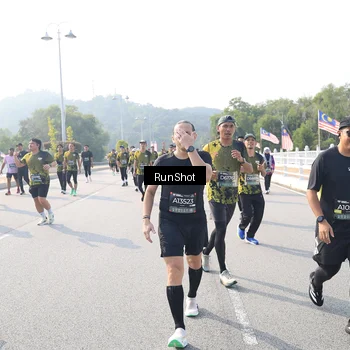 Runner Photo 6923972