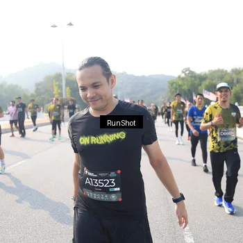 Runner Photo 6923986